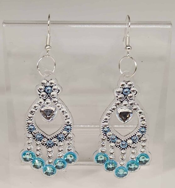 Elegant silver and blue beaded dangle earrings with intricate design, suitable for BlackSpace commun.