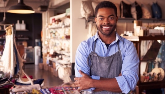 balck-man-standing-in-store-533x304